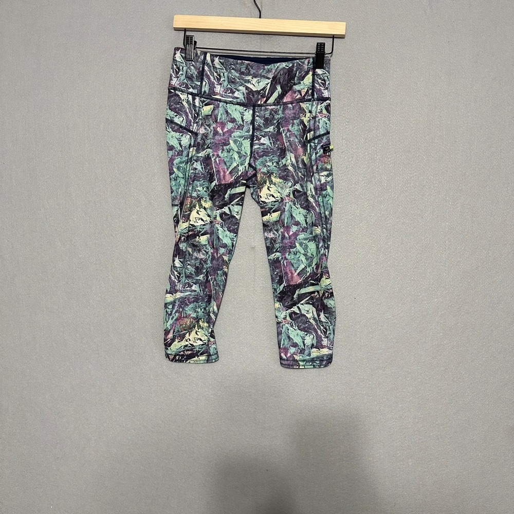 Lululemon Purple Green Abstract Print Crop Leggings with Pockets Size 4